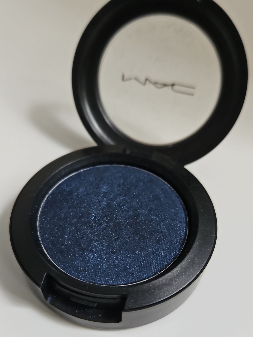 MAC Cosmetics "Thru The Night" Midnight Blue Eyeshadow EUC - Discontinued